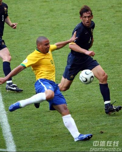 02年世界杯决赛罗纳尔多补射